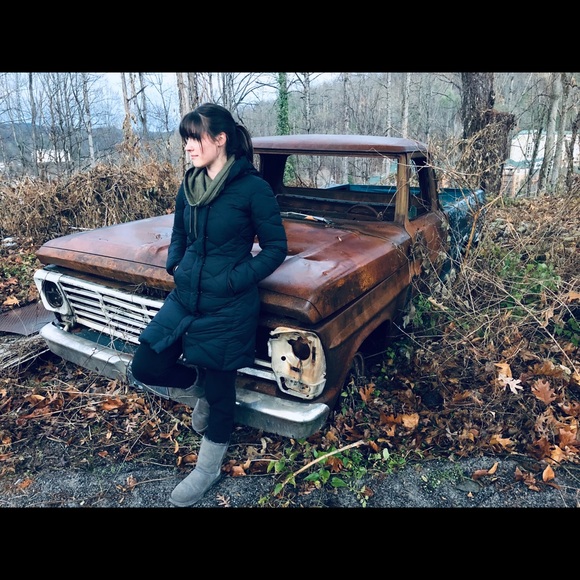 Meet your Posher, Megan - Picture 1 of 1